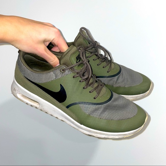 Nike Air Max Olive Green Size 10W - Picture 1 of 8